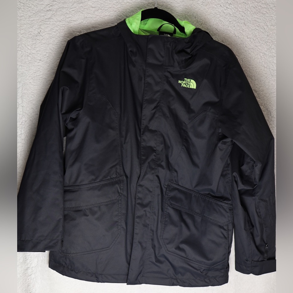 North Face: Black Rain Jacket- Boy’s Large